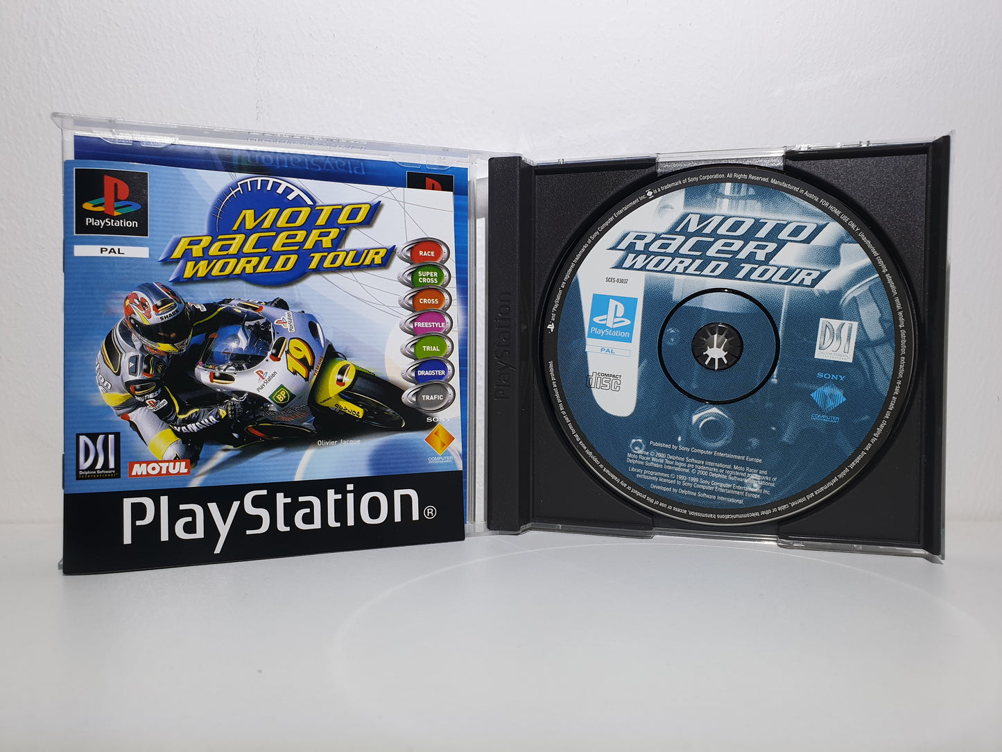 Moto Racer World Tour PS1 - Occasion