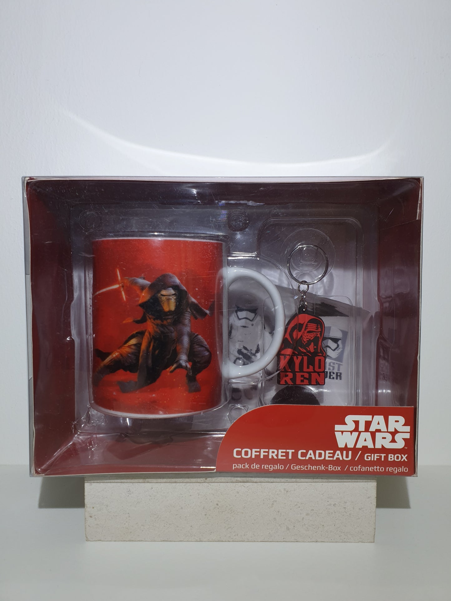 COFFRET CADEAU STAR WARS : MUG 320 ML + PORTE-CLES + MINI STICKERS ABYSTYLE - NEUF SOUS BLISTER