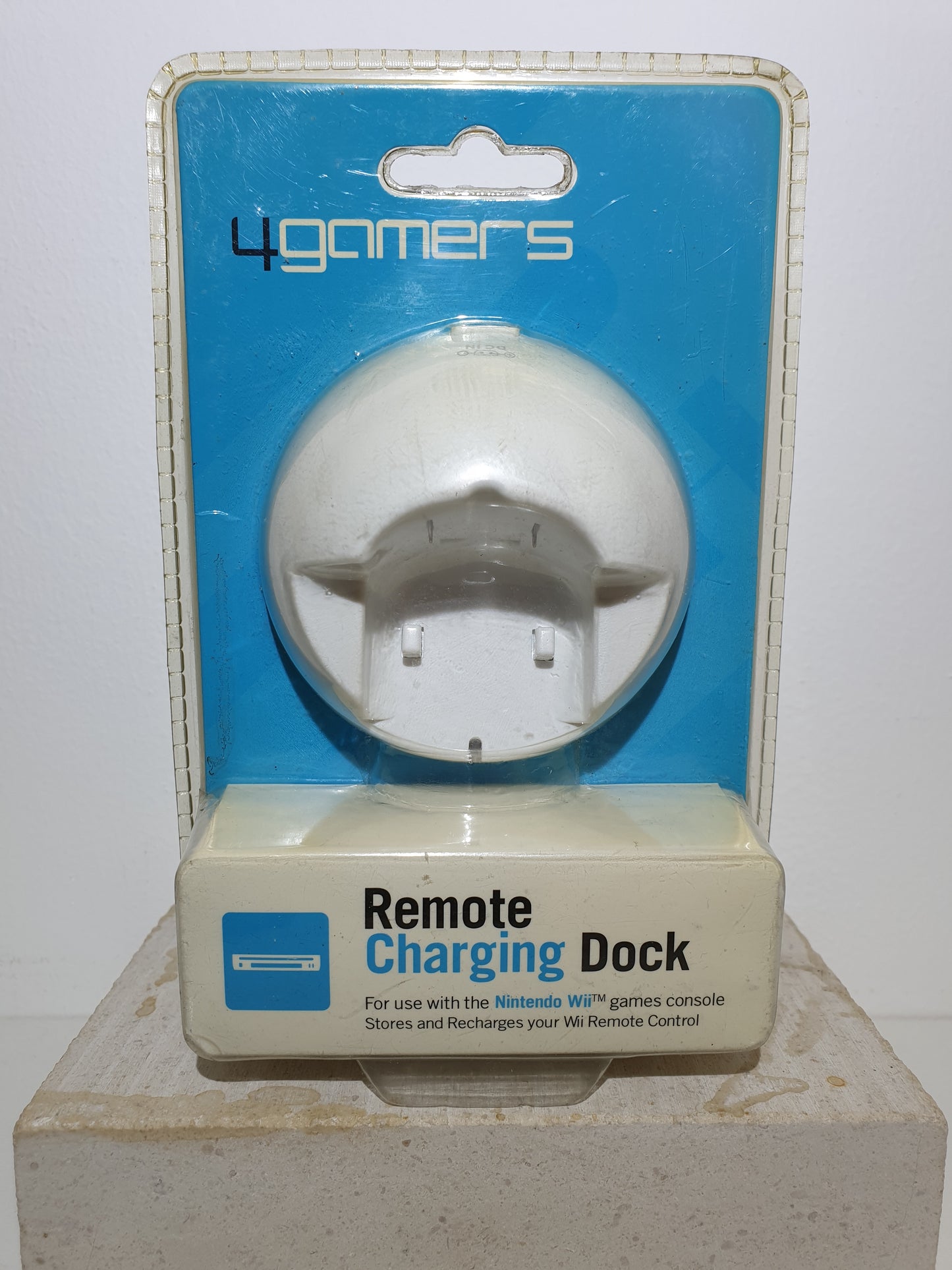 STATION DE RECHARGE REMOTE CONTROL 4GAMERS - POUR WII - NEUF SOUS BLISTER